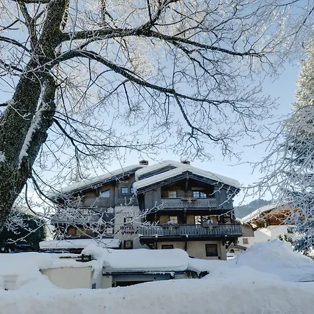 La Grange D'arly Готель 3*